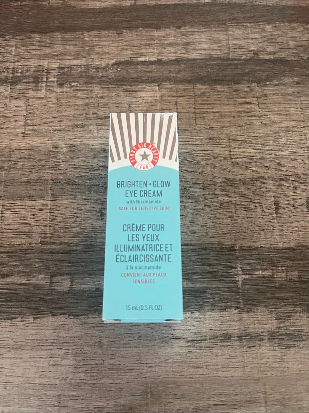 First Aid Beauty - Brighten + Glow Eye Cream with Niacinamide - Picture 2 of 9